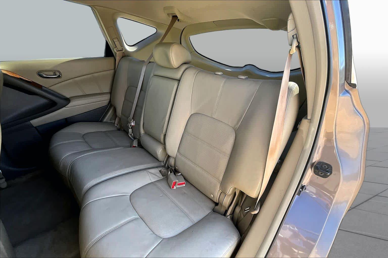 Used 2013 Nissan Murano LE w/ Platinum Pkg FWD image 16