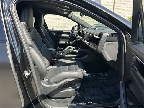 Used 2024 Porsche Cayenne Turbo GT image 27