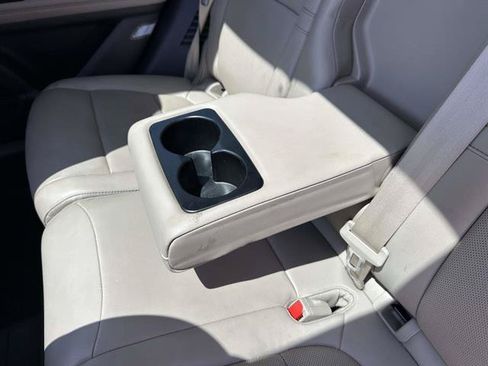 Used 2022 Lincoln Corsair AWD w/ Premium Package image 11