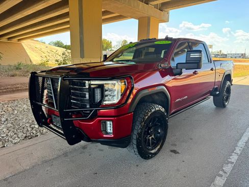 Used 2022 GMC Sierra 2500 AT4 w/ AT4 Premium Plus Package AWD/4WD image 7
