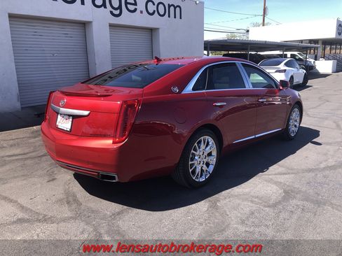 Used 2013 Cadillac XTS Premium image 8