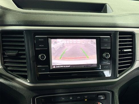 Used 2019 Volkswagen Atlas S image 19