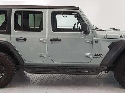 Used 2024 Jeep Wrangler Unlimited Sport AWD/4WD image 2