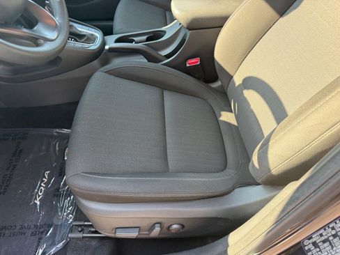 Used 2023 Hyundai Kona SEL AWD/4WD image 19