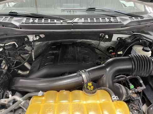 Used 2015 Ford F150 Lariat w/ Equipment Group 502A Luxury AWD/4WD image 38