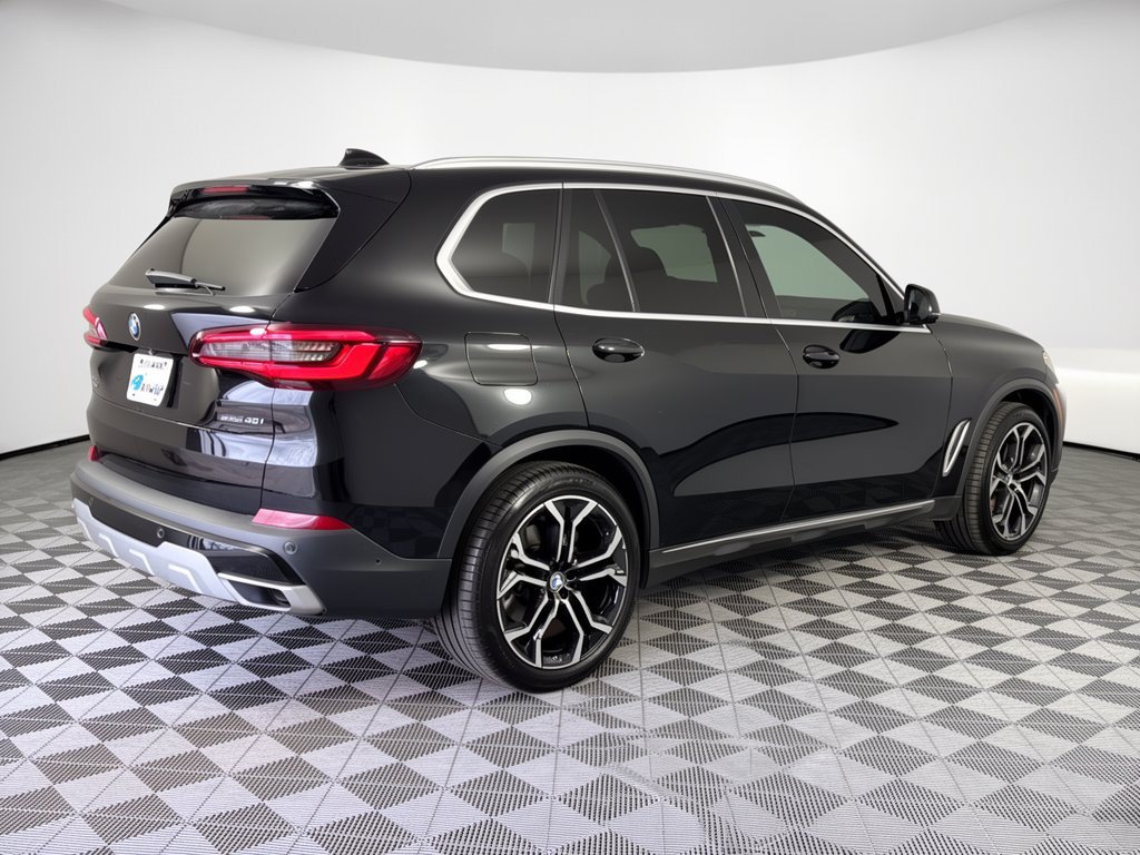 Used 2021 BMW X5 sDrive40i w/ Executive Package RWD image 9