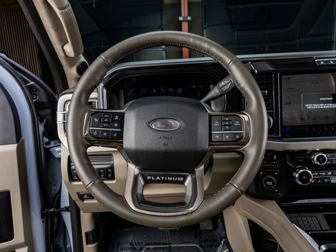Used 2026 Ford F450 Platinum image 19