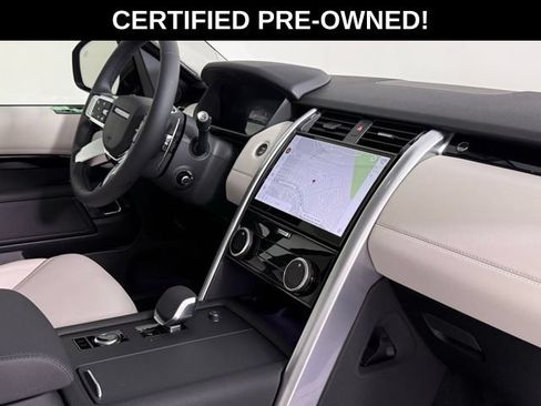 Certified 2025 Land Rover Discovery S AWD/4WD image 34