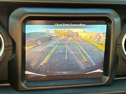 Used 2022 Jeep Wrangler Unlimited Rubicon 4xe w/ Steel Bumper Group image 32