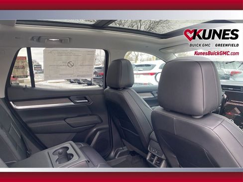 New 2026 GMC Terrain Denali w/ LPO, Floor Liner Package image 37