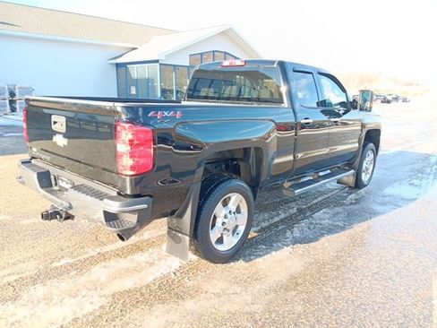 Used 2018 Chevrolet Silverado 2500 W/T w/ Snow Plow Prep Package image 22