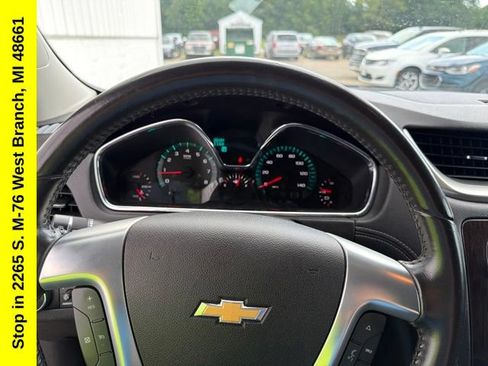 Used 2017 Chevrolet Traverse LT w/ Style and Technology Package FWD image 24