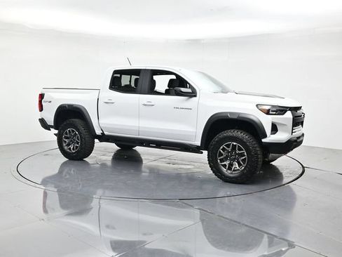 Used 2026 Chevrolet Colorado ZR2 AWD/4WD image 3