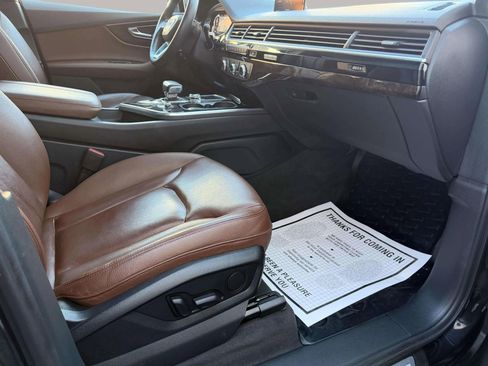 Used 2018 Audi Q7 3.0T Premium Plus w/ Premium Plus Package image 19