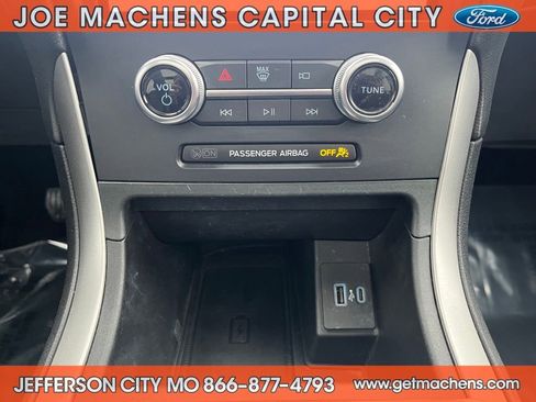 Certified 2022 Ford Edge SEL w/ Convenience Package image 15