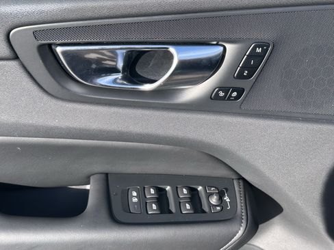 Used 2025 Volvo XC60 B5 Plus w/ Climate Package image 14