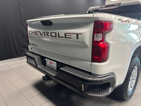 Used 2023 Chevrolet Silverado 1500 W/T w/ WT Value Package AWD/4WD image 4