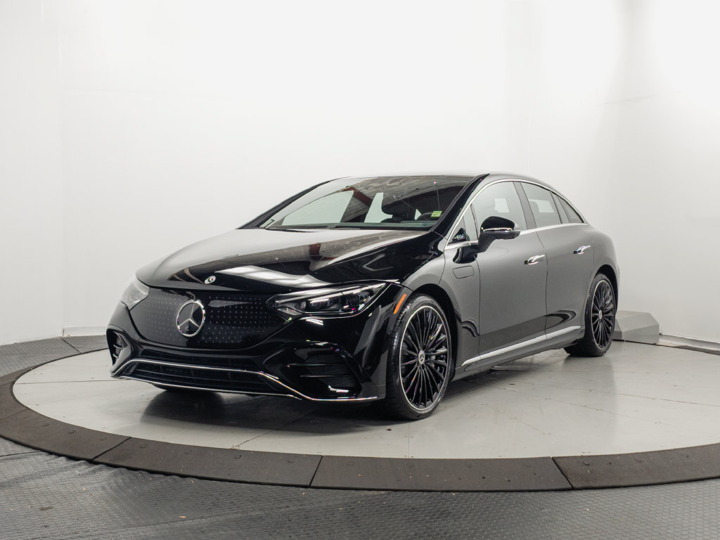 Certified 2023 Mercedes-Benz EQE 500 4MATIC Sedan w/ Pinnacle Trim Package image 3