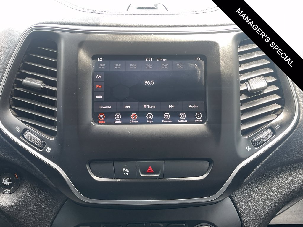 Used 2019 Jeep Cherokee Latitude Plus w/ Comfort/Convenience Group AWD/4WD image 24