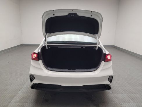 Used 2024 Kia Forte LXS image 29