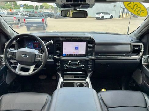 Used 2023 Ford F250 Lariat w/ Sport Appearance Package AWD/4WD image 15