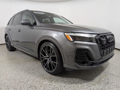 Certified 2025 Audi Q7 3.0T Premium Plus w/ Premium Plus Package image 1