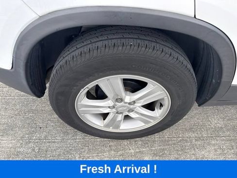 Used 2020 Chevrolet Trax LS FWD image 19