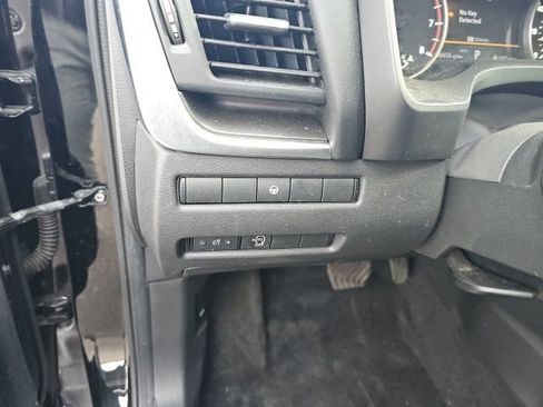 Used 2023 Nissan Rogue SV AWD/4WD image 16