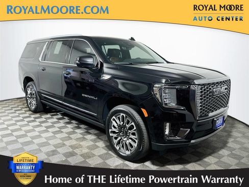 Used 2023 GMC Yukon XL Denali Ultimate AWD/4WD image 1