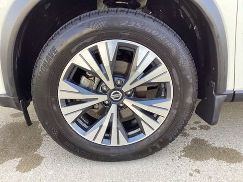 Used 2021 Nissan Rogue SV image 6