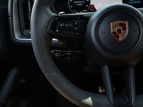 Used 2024 Porsche Cayenne S AWD/4WD image 56