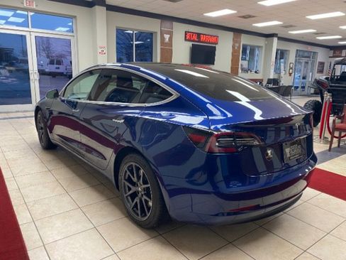 Used 2019 Tesla Model 3 Long Range RWD image 3