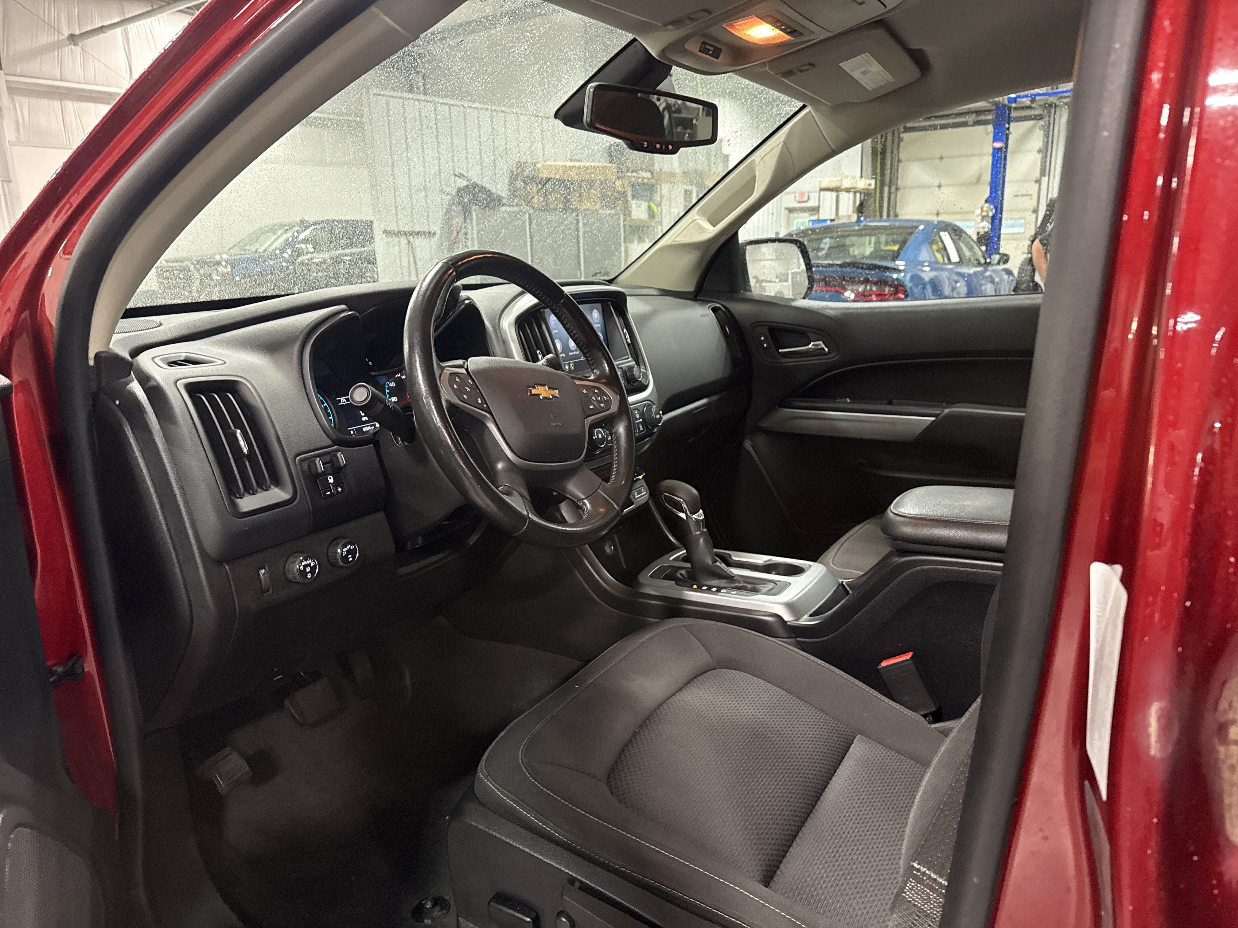 Used 2022 Chevrolet Colorado LT w/ Safety Package AWD/4WD image 7