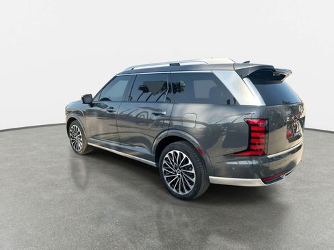 Used 2026 Hyundai Palisade Calligraphy FWD image 6