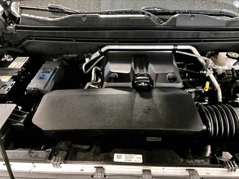 Used 2023 Chevrolet Colorado LT w/ LT Convenience Package II AWD/4WD image 35