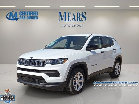Used 2024 Jeep Compass Sport image 1