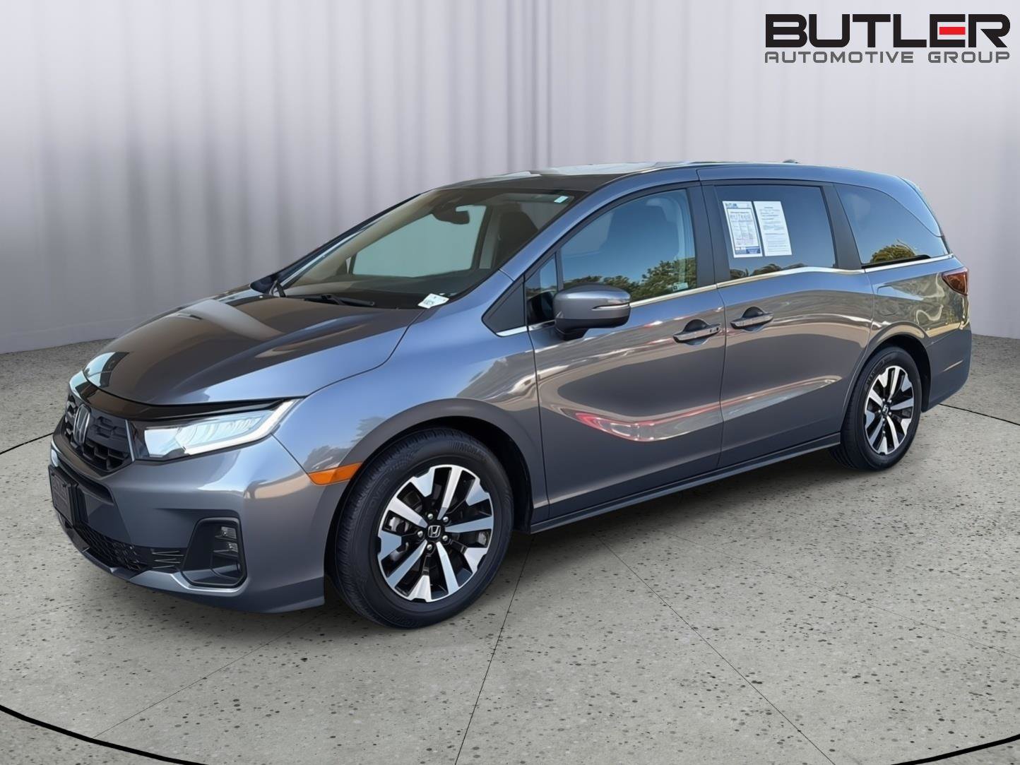 Used 2025 Honda Odyssey EX-L image 2