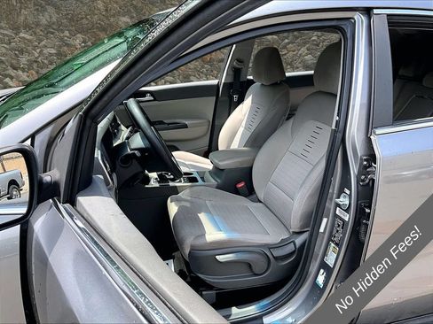 Used 2018 Kia Sportage LX FWD image 20