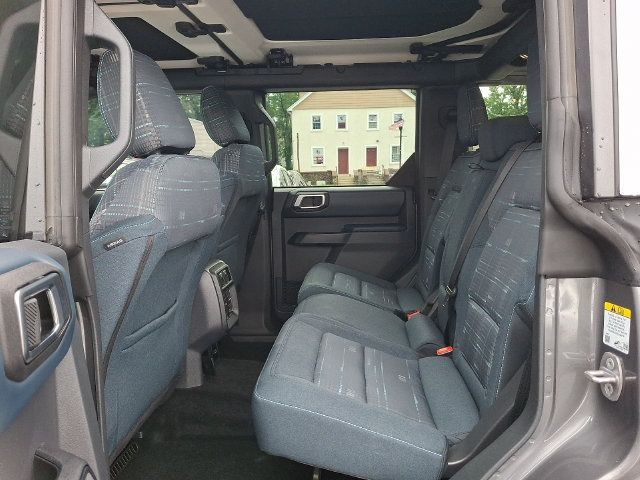 Used 2025 Ford Bronco Heritage Edition AWD/4WD image 13