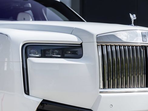 New 2026 Rolls-Royce Cullinan AWD/4WD image 23