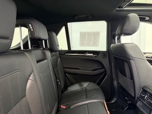 Used 2019 Mercedes-Benz GLE 400 4MATIC image 8