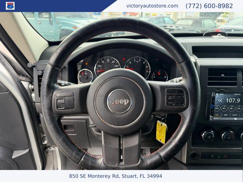 Used 2012 Jeep Liberty Sport AWD/4WD image 26
