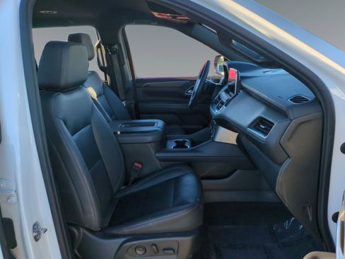 Used 2023 Chevrolet Tahoe LT w/ Luxury Package image 15