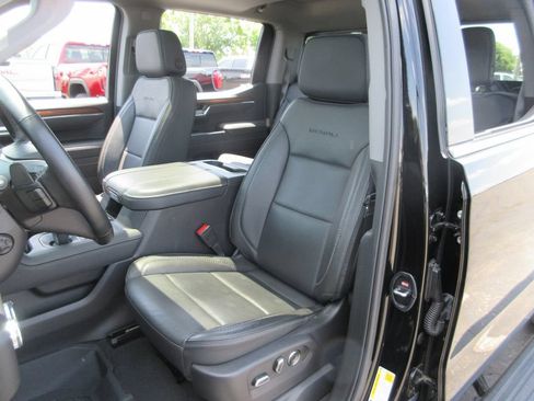 Certified 2025 GMC Sierra 1500 Denali w/ Denali Reserve Package AWD/4WD image 25