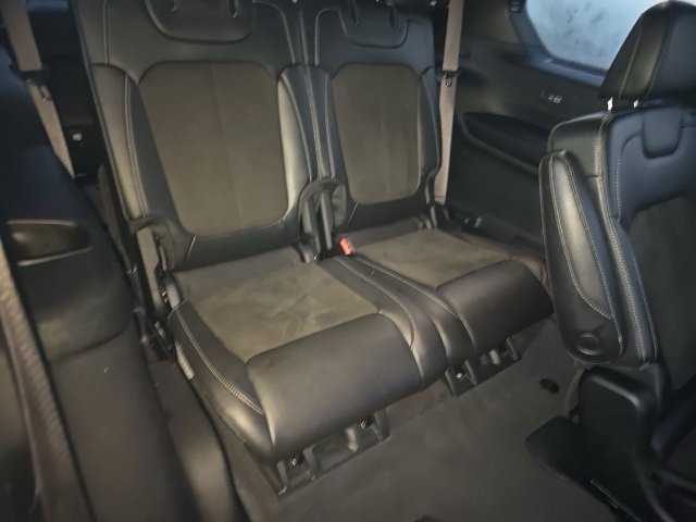 Used 2023 Jeep Grand Cherokee L Laredo AWD/4WD image 14