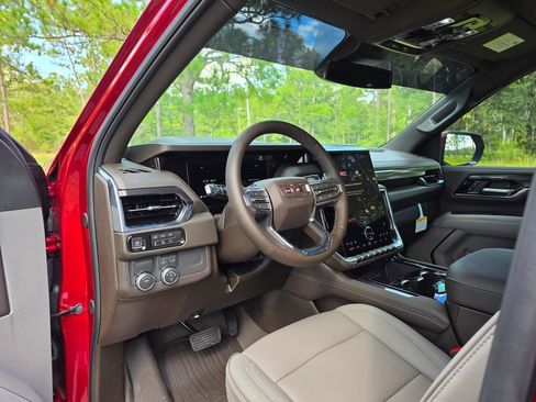 New 2026 GMC Yukon Elevation w/ LPO, Floor Liner Package RWD image 14