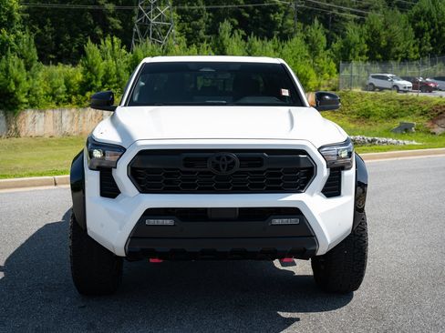 Used 2024 Toyota Tacoma TRD Off-Road w/ TRD Off Road Upgrade Package AWD/4WD image 2
