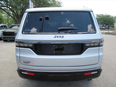 New 2026 Jeep Grand Wagoneer Limited AWD/4WD image 6