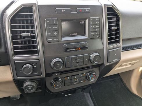 Used 2017 Ford F150 XLT w/ Trailer Tow Package RWD image 11