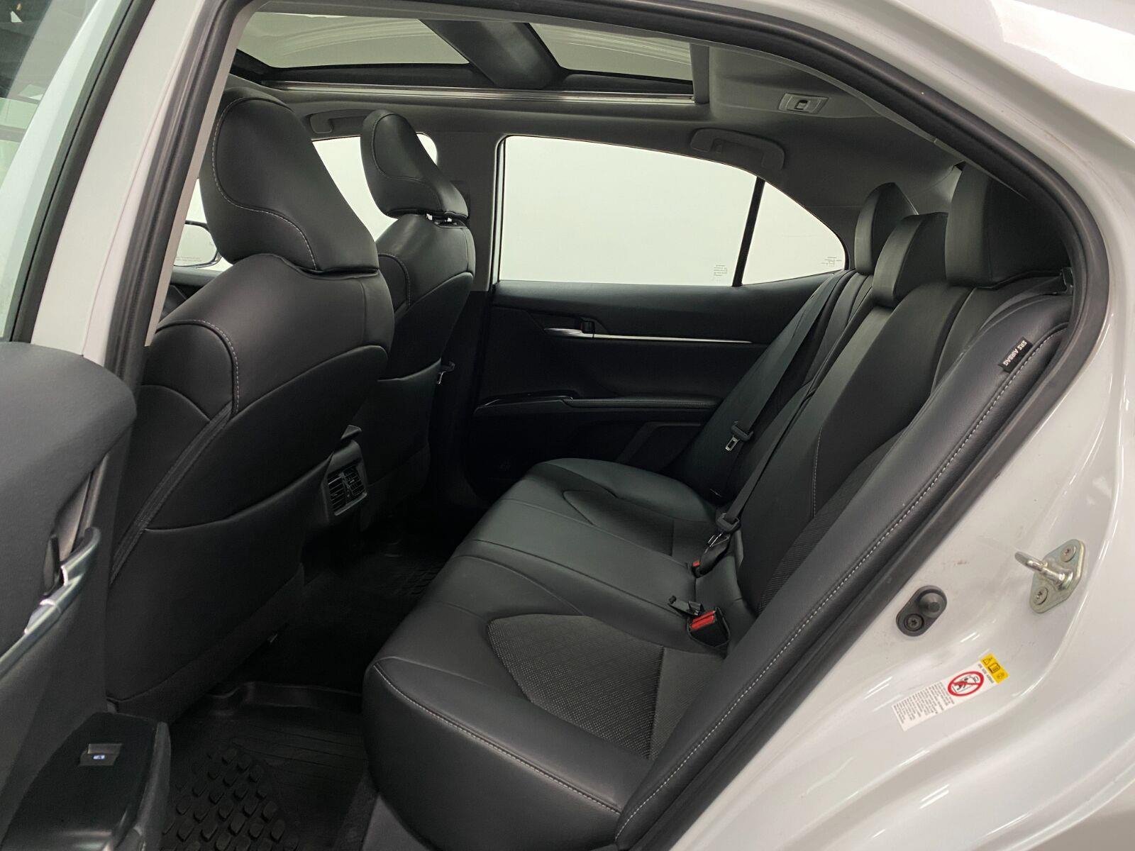 Used 2019 Toyota Camry XSE FWD image 29